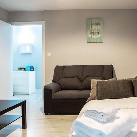 Lovely 3 Bedroom Apartment Next To Fuencarral マドリード エクステリア 写真