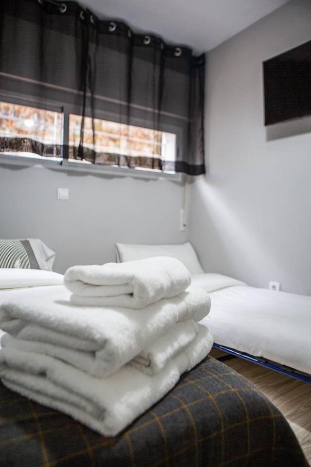 Lovely 3 Bedroom Apartment Next To Fuencarral マドリード エクステリア 写真