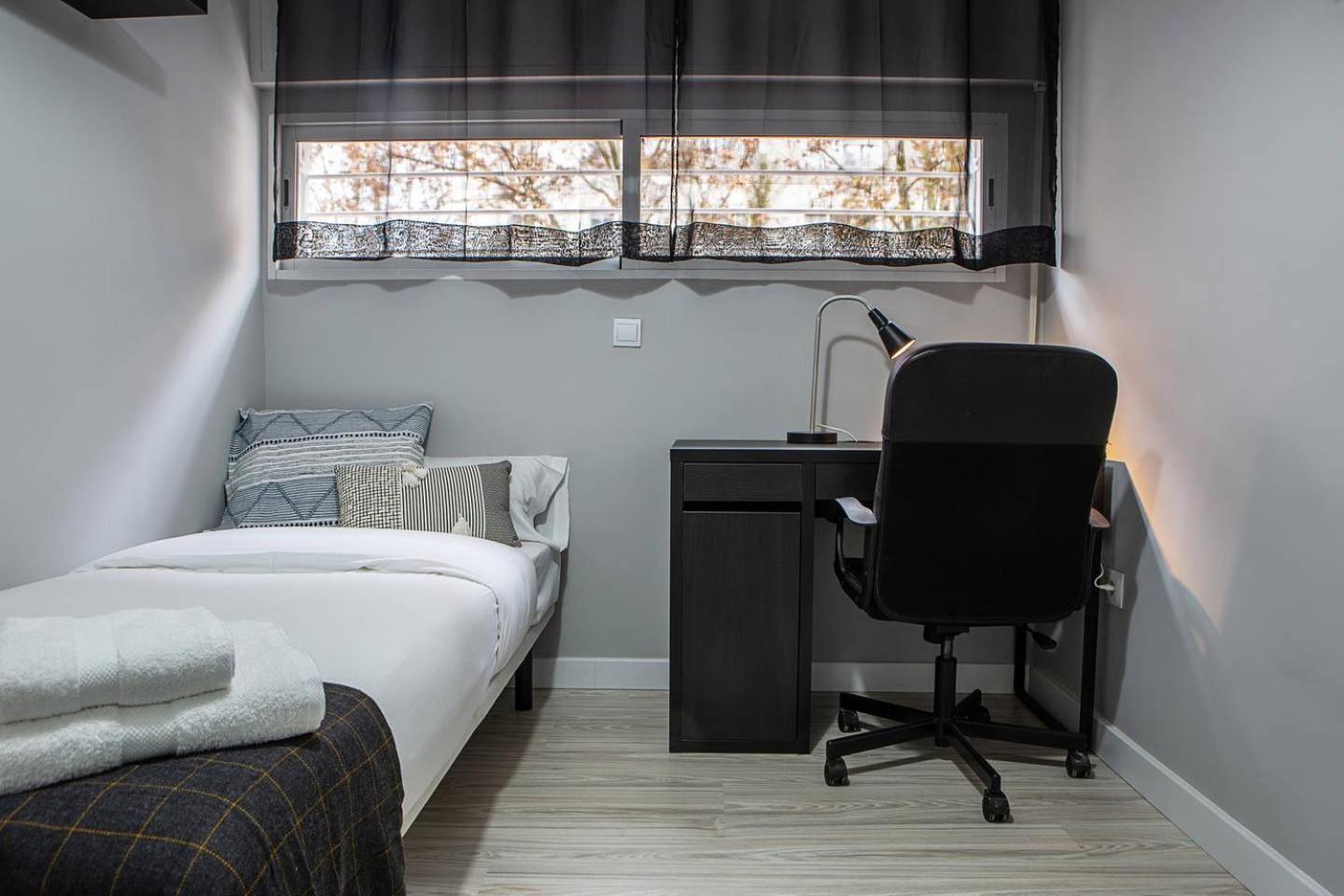 Lovely 3 Bedroom Apartment Next To Fuencarral マドリード エクステリア 写真