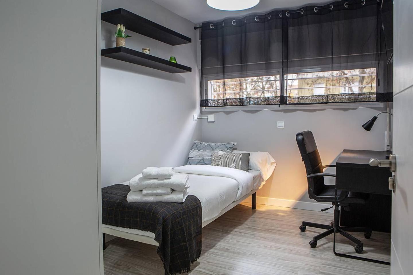 Lovely 3 Bedroom Apartment Next To Fuencarral マドリード エクステリア 写真