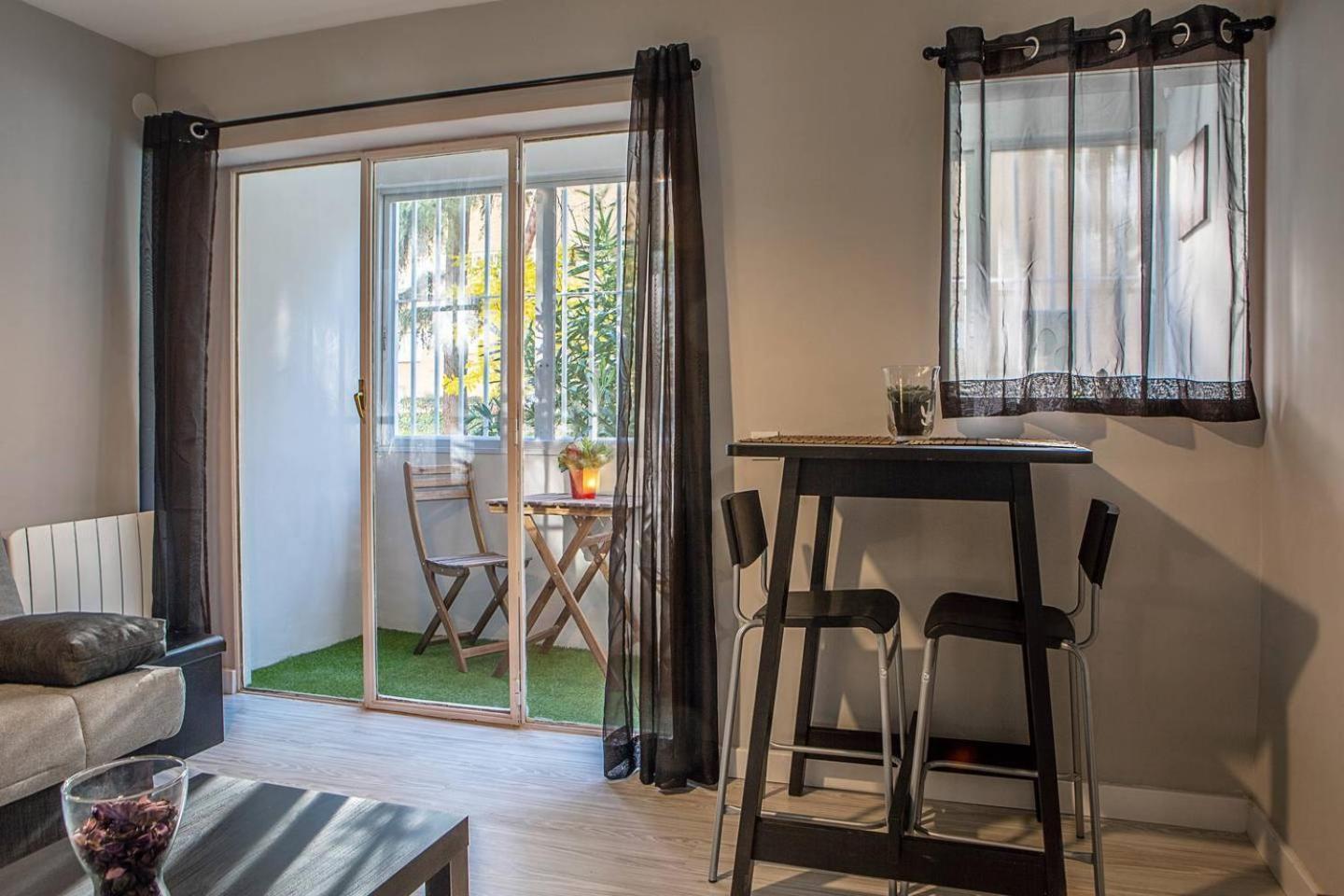 Lovely 3 Bedroom Apartment Next To Fuencarral マドリード エクステリア 写真